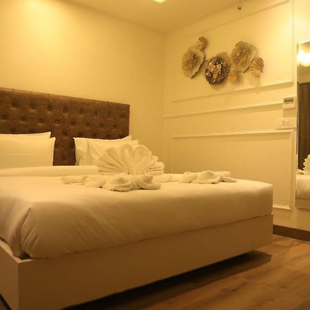 Sapphire Sky Hotel 데라둔 외부 사진